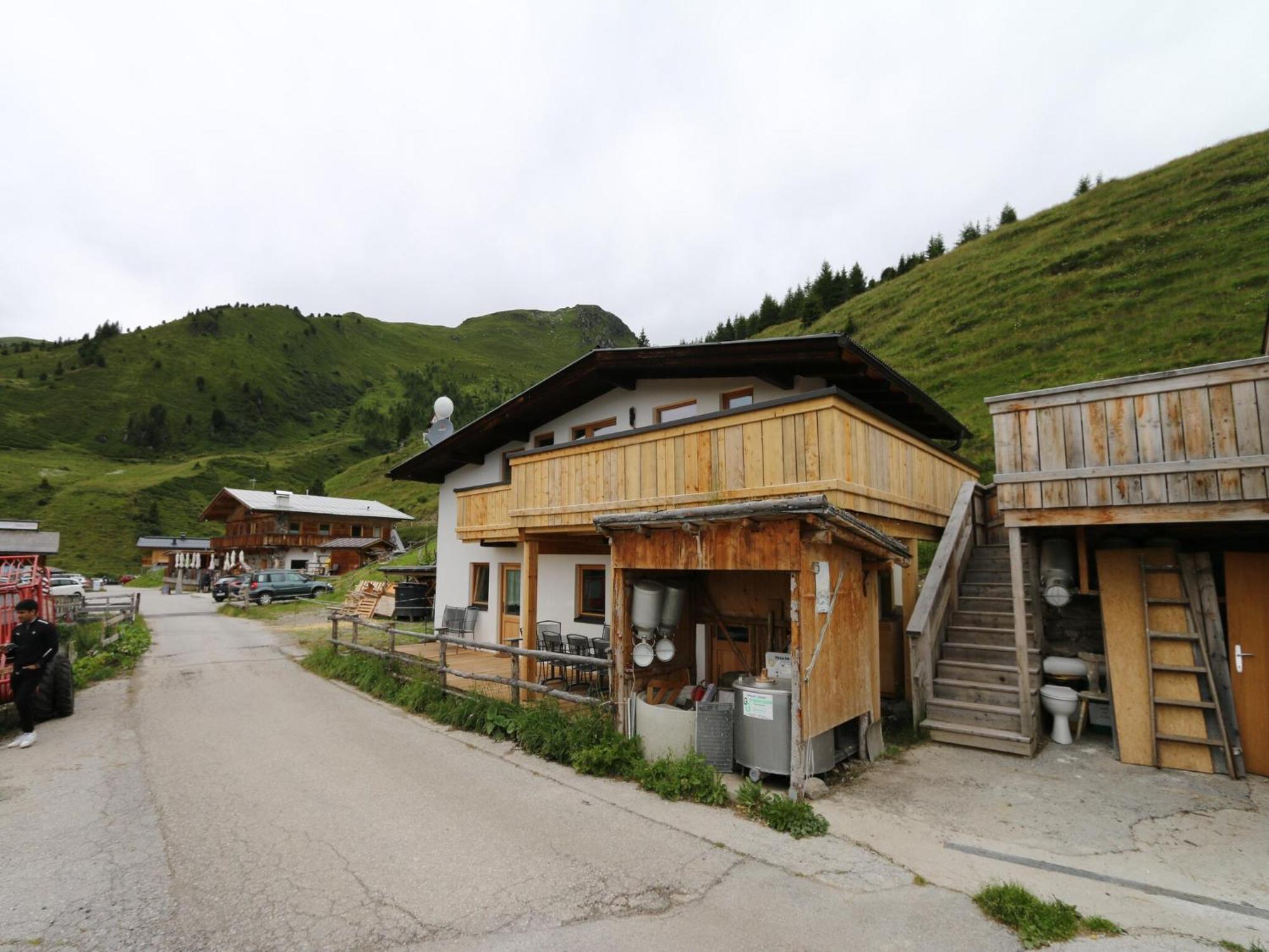 Villa Unique Large Alpine Pasture In The Middle Of The Zillertal Mountains Zellberg Esterno foto